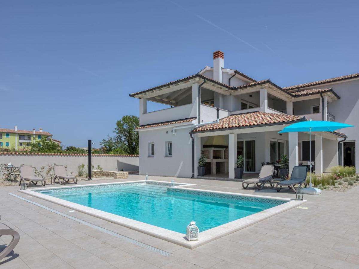 Dream House By Interhome Pula